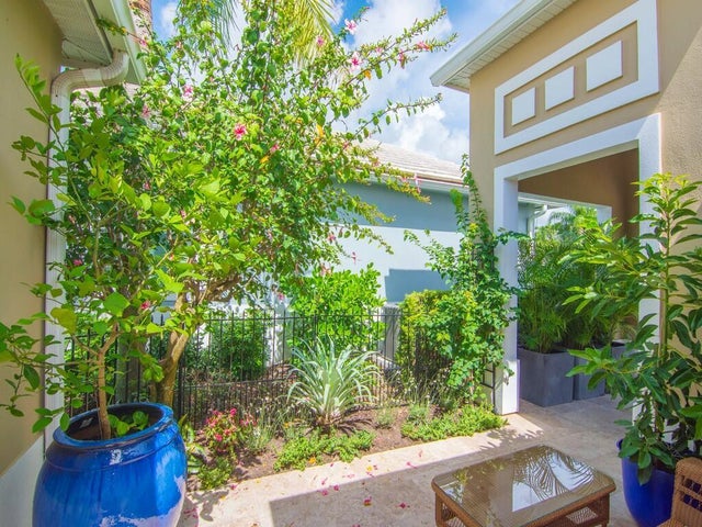2 of 27 - 1255 Saint Georges Lane, Vero Beach, FL