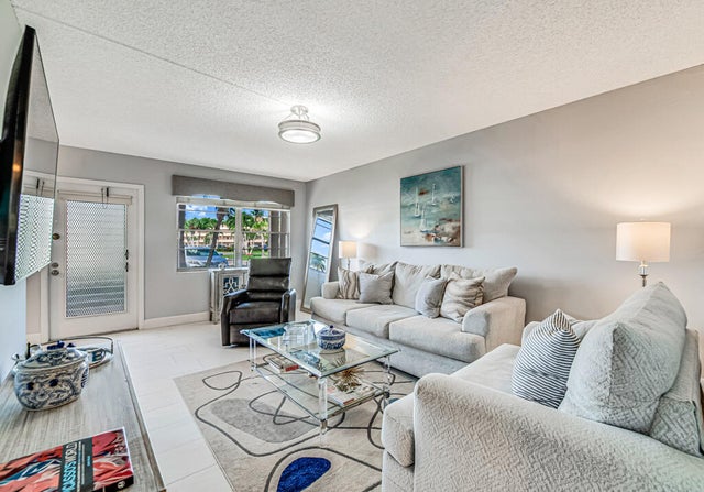 2 of 21 - 1050 Newcastle C, Boca Raton, FL