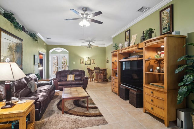 4 of 58 - 329 Nw Millpond Lane, Port Saint Lucie, FL