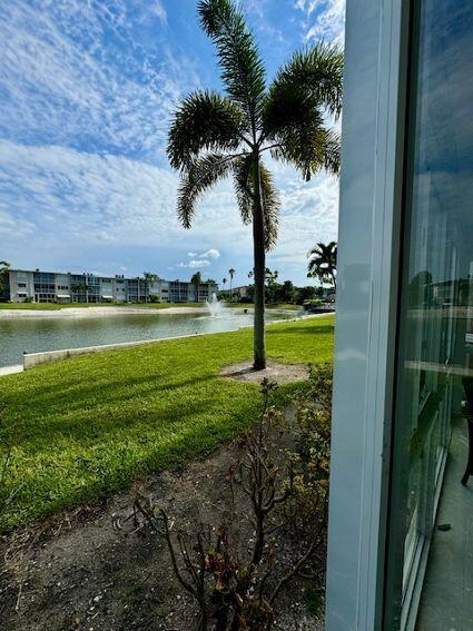 3 of 39 - 2615 S Garden Dr #101, Lake Worth, FL
