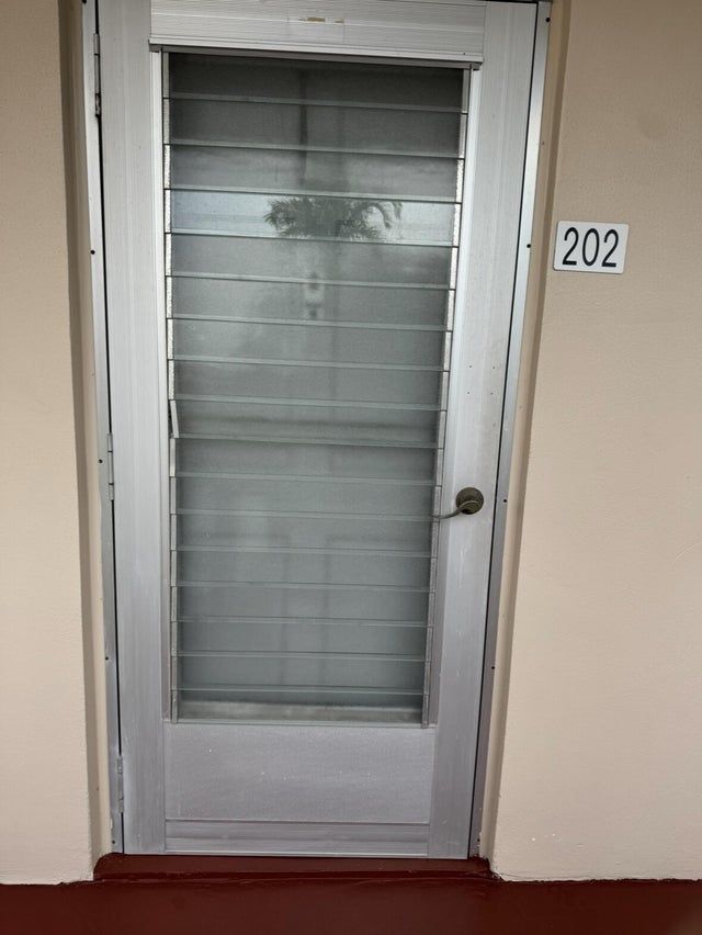 1 of 35 - 2640 S Garden Drive #202, Lake Worth, FL