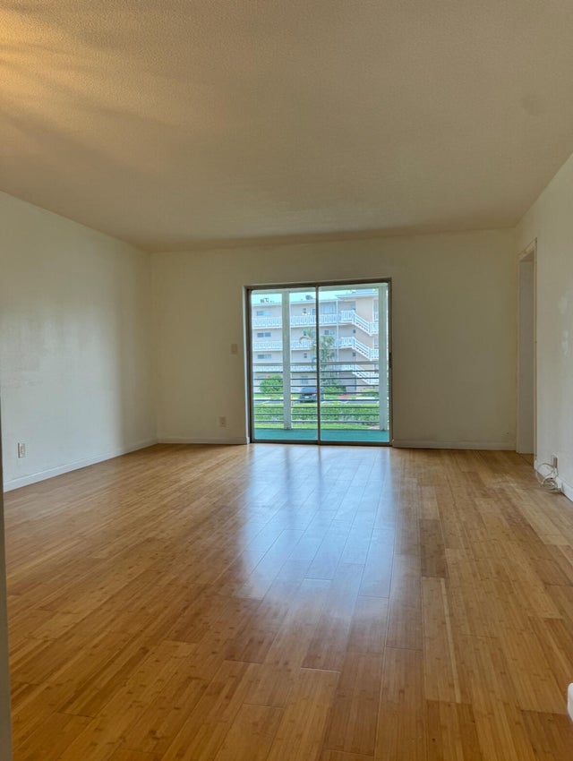 3 of 35 - 2640 S Garden Drive #202, Lake Worth, FL