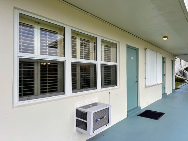 1 of 44 - 320 Horizons W #103, Boynton Beach, FL