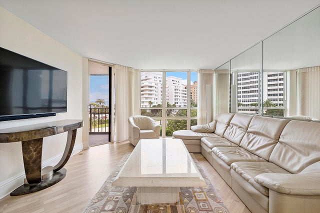 4 of 61 - 1901 S Ocean Boulevard #402, Boca Raton, FL