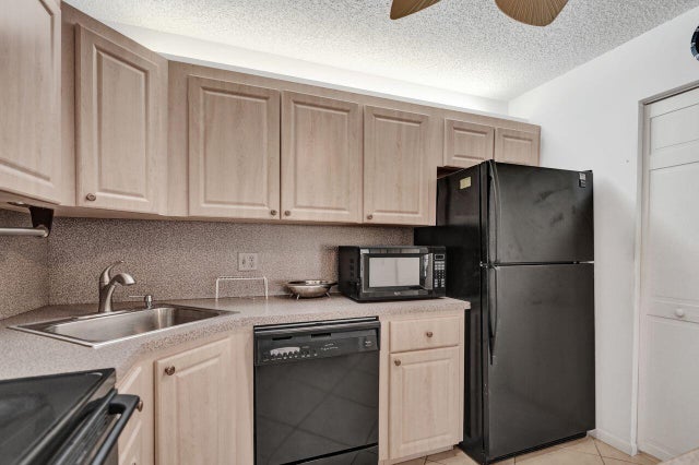 4 of 32 - 442 Pine Glen Lane #b2, Greenacres, FL