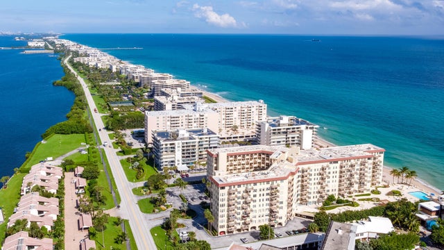 1 of 54 - 3475 S Ocean Blvd #2160, Palm Beach, FL