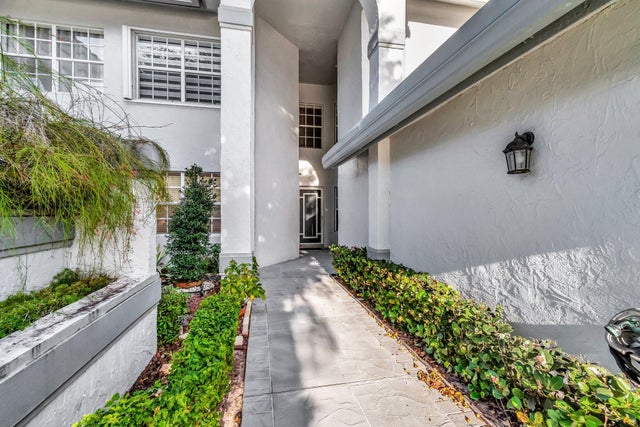 2 of 43 - 11578 Briarwood Cir #4, Boynton Beach, FL