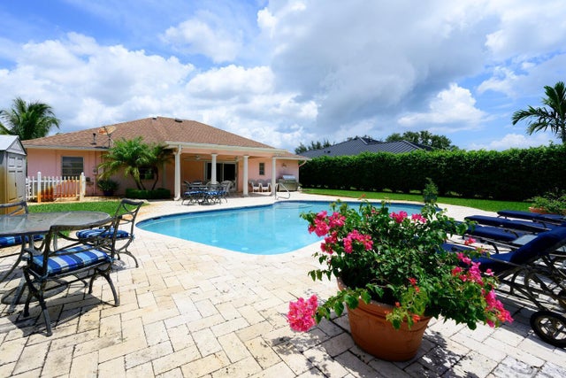 4 of 28 - 1912 Antigua Road, Lake Clarke Shores, FL