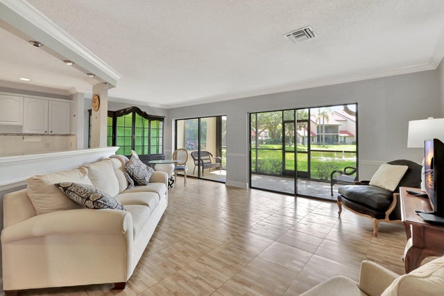 1 of 39 - 2 Lexington Lane E #bldg 2 Unit# 2-b, Palm Beach Gardens, FL