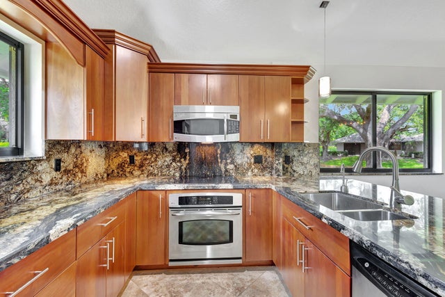 5 of 83 - 908 Club Drive Dr #908, Palm Beach Gardens, FL