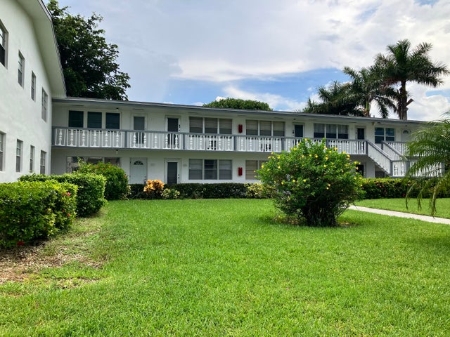 1 of 29 - 160 Andover G, West Palm Beach, FL