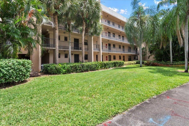 1 of 41 - 4760 Lucerne Lakes Boulevard W #105, Lake Worth, FL