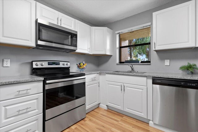 5 of 41 - 4760 Lucerne Lakes Boulevard W #105, Lake Worth, FL
