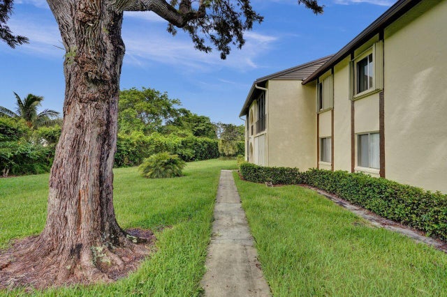 3 of 30 - 5900 Whispering Pine Way #b-2, Greenacres, FL