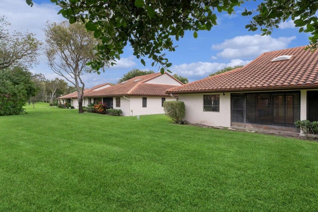 2 of 30 - 6410 Royal Manor Cir, Delray Beach, FL
