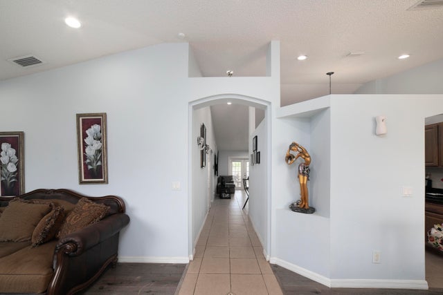 5 of 14 - 1481 Sw Dow Lane, Port Saint Lucie, FL