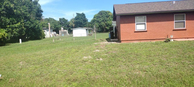 4 of 9 - 2002 N 31st Street, Fort Pierce, FL