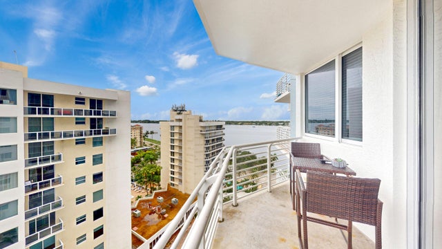 3 of 38 - 1551 N Flagler Drive #1205, West Palm Beach, FL