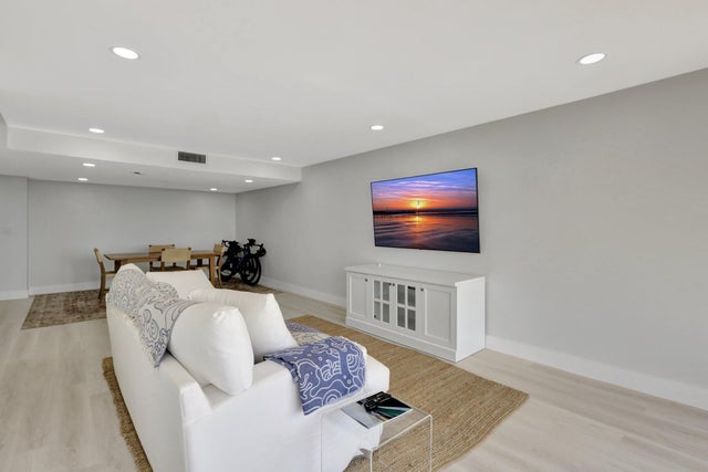 3 of 18 - 1801 S Flagler Drive #701, West Palm Beach, FL