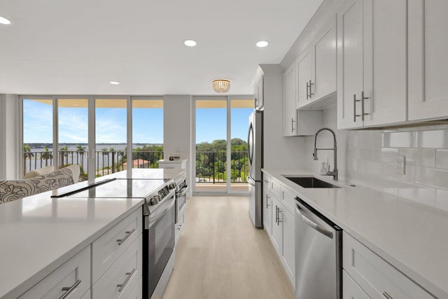 5 of 18 - 1801 S Flagler Drive #701, West Palm Beach, FL