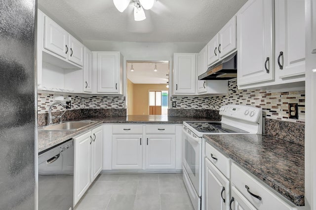 4 of 38 - 5020 Petal Place #d, Delray Beach, FL