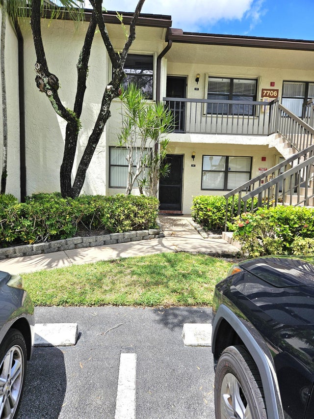 2 of 26 - 7706 Tahiti Lane #103, Lake Worth, FL