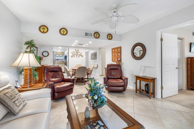 5 of 37 - 18081 Se Country Club Drive #bldg 18 Unit 176, Jupiter, FL