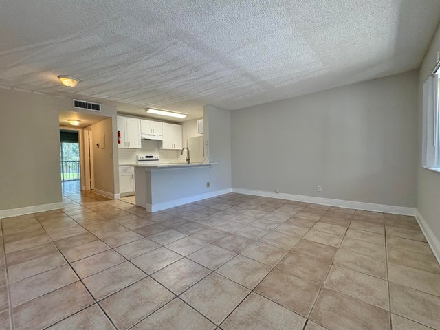 3 of 40 - 1830 W Meadows Circle #1830, Boynton Beach, FL