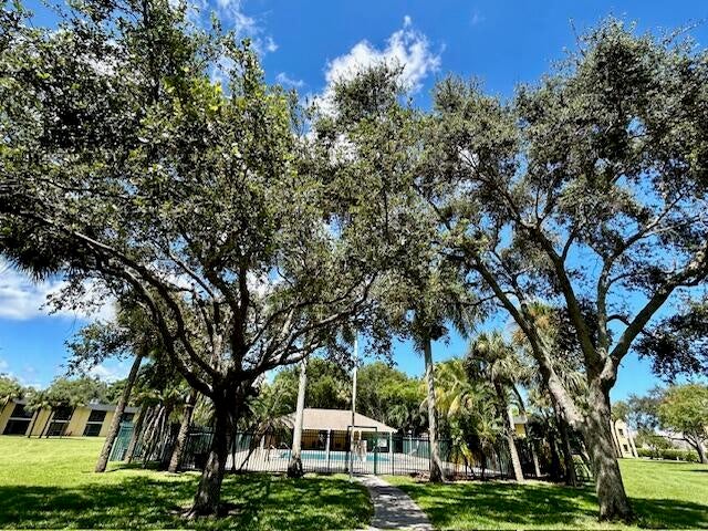 4 of 25 - 1422 W Meadows Circle #1422, Boynton Beach, FL