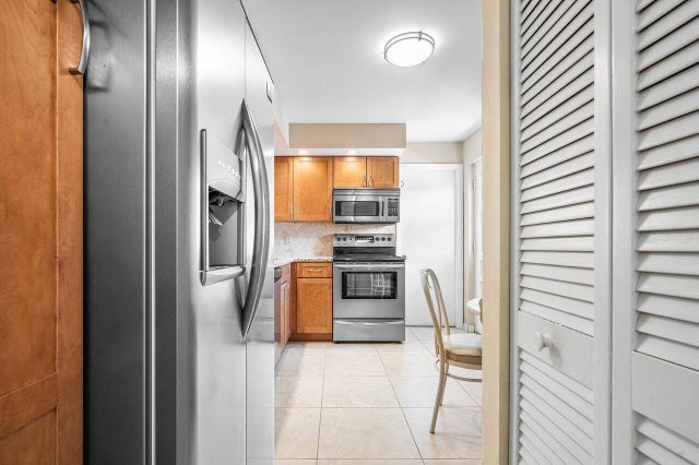 4 of 38 - 5301 Nw 2nd Av #302, Boca Raton, FL