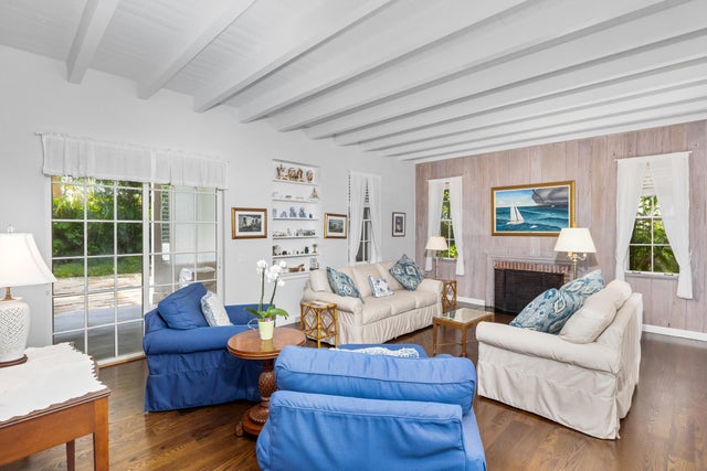 1 of 36 - 216 Pendleton Av, Palm Beach, FL