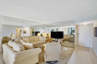 Photo of Listing #RX-11017045