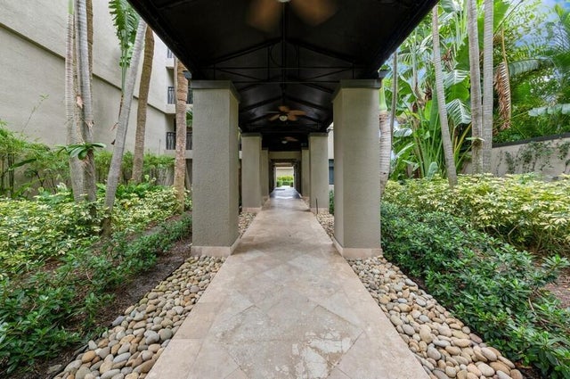 3 of 21 - 1830 Embassy Drive #503, West Palm Beach, FL