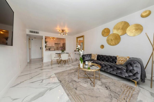5 of 21 - 1830 Embassy Drive #503, West Palm Beach, FL