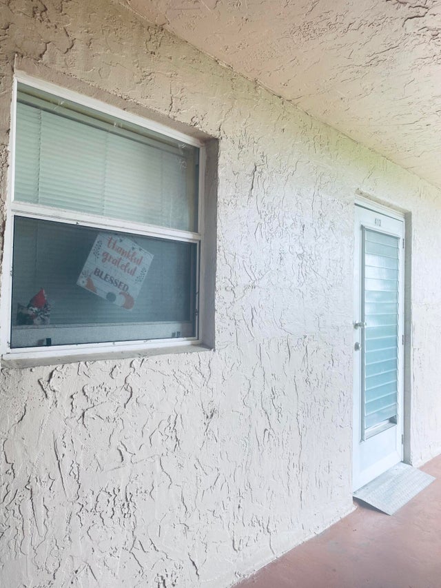 1 of 13 - 225 Bonnie Blvd #413, Palm Springs, FL