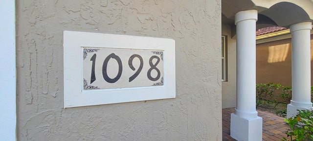 3 of 47 - 1098 Center Stone Lane, Riviera Beach, FL