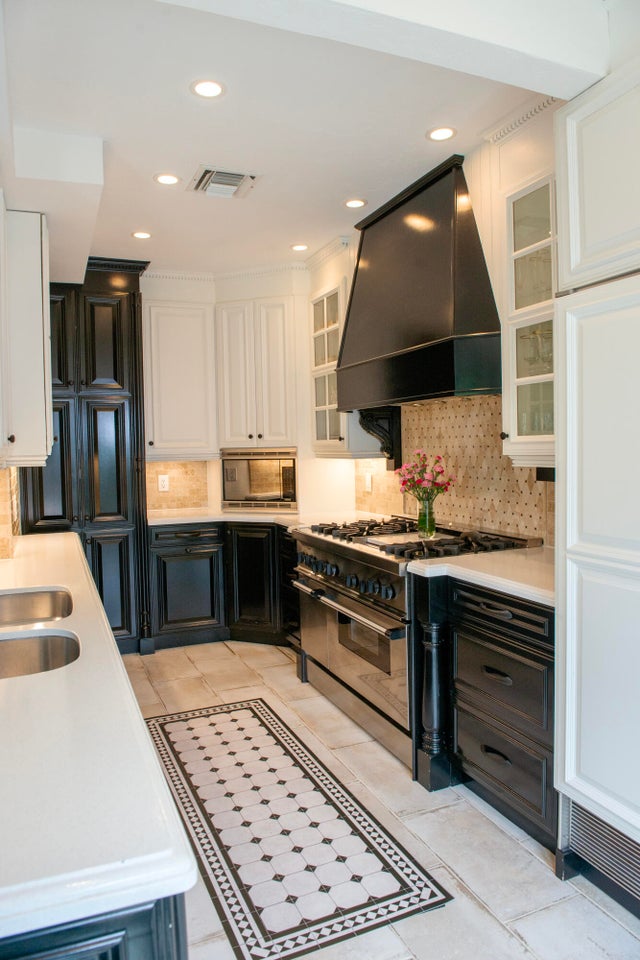5 of 22 - 5801 S Olive Av, West Palm Beach, FL