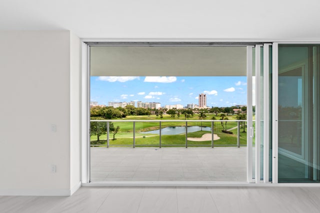 2 of 34 - 220 Se Mizner Blvd #523, Boca Raton, FL