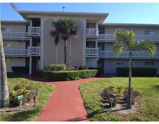 1 of 26 - 2682 S Garden Drive #101, Lake Worth, FL