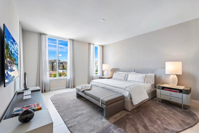 5 of 24 - 220 Se Mizner Boulevard #305, Boca Raton, FL