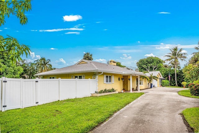 2 of 46 - 1 Melody Lane, Sewalls Point, FL