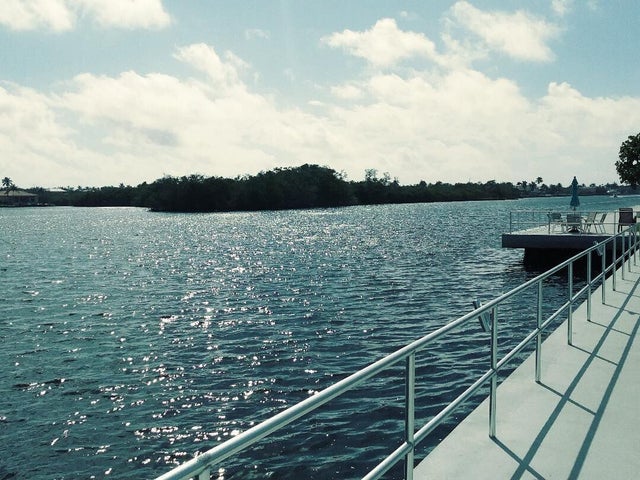 2 of 18 - 880 W Horizons #111, Boynton Beach, FL