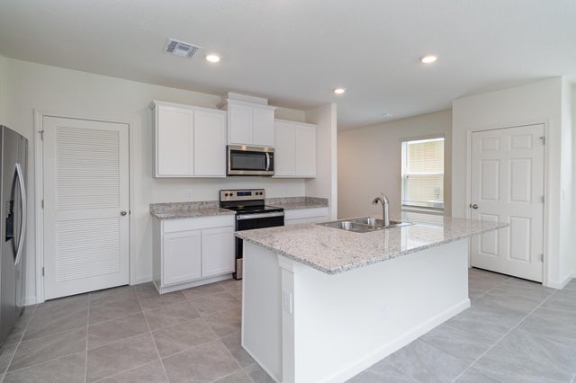 5 of 29 - 520 Seafoam Cir, Fort Pierce, FL