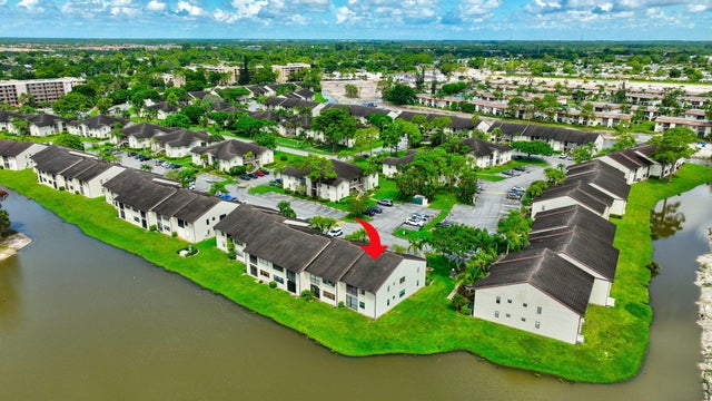 4 of 62 - 7618 Tahiti Lane #201, Lake Worth, FL