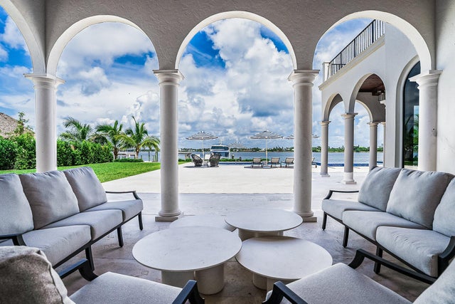 4 of 224 - 3400 N Flagler Dr, West Palm Beach, FL