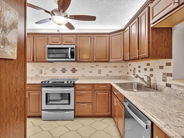 4 of 73 - 10143 Mangrove 203 Dr #203, Boynton Beach, FL