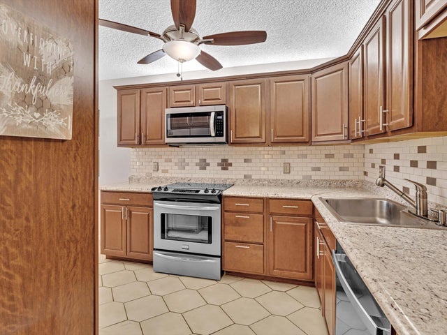5 of 73 - 10143 Mangrove 203 Dr #203, Boynton Beach, FL