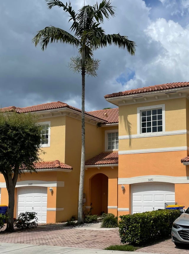 1 of 17 - 5071 Se Mariner Garden Circle, Stuart, FL