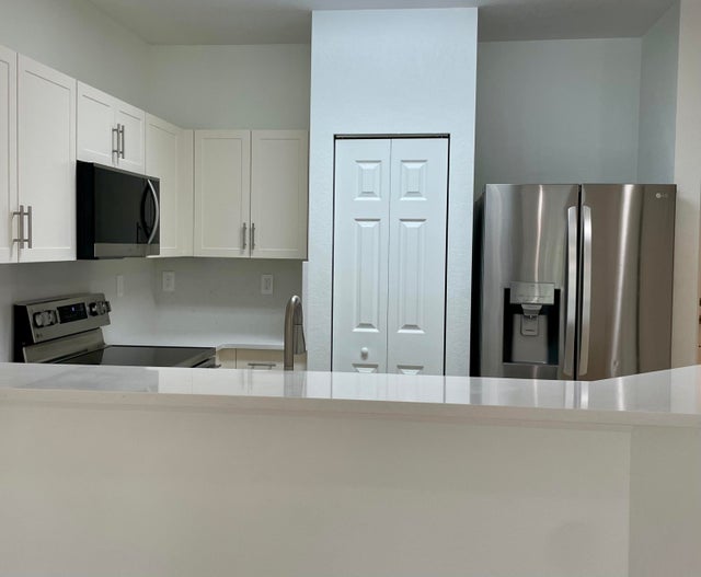 2 of 17 - 5071 Se Mariner Garden Circle, Stuart, FL