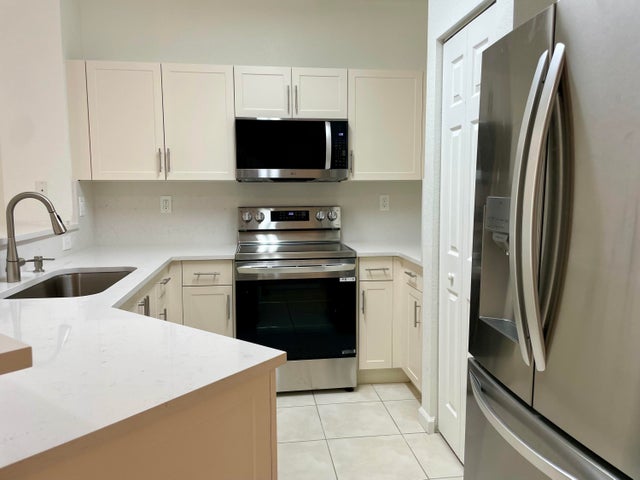 3 of 17 - 5071 Se Mariner Garden Circle, Stuart, FL